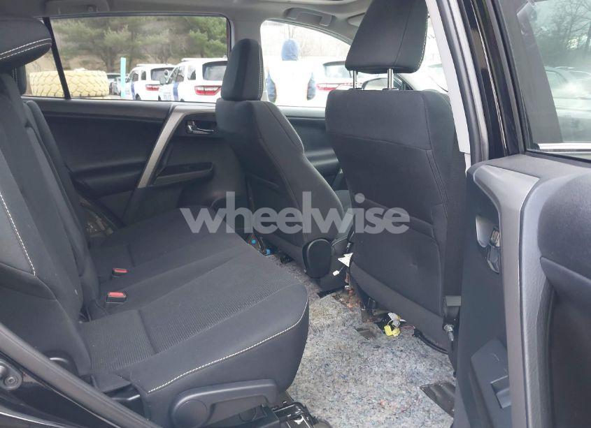 Photo 8 of 2017 Toyota Rav4 XLE (VIN 2T3RFREV0HW682464)