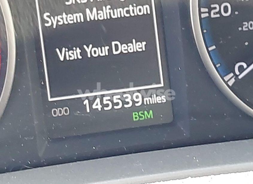 Photo 15 of 2018 Toyota Rav4 XLE (VIN 2T3RFREV0JW704159)