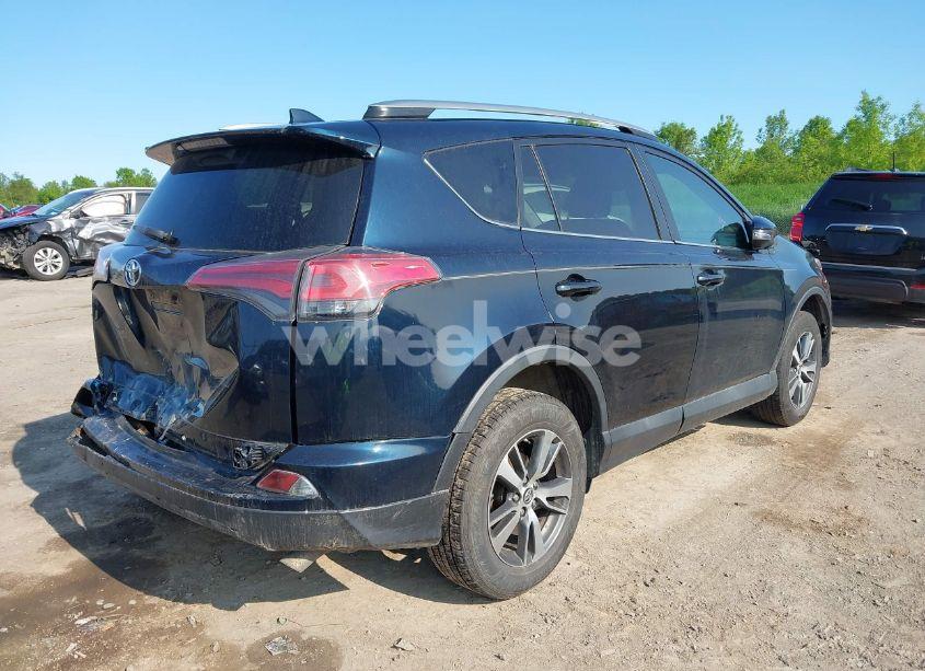 Photo 4 of 2018 Toyota Rav4 XLE (VIN 2T3RFREV0JW704159)