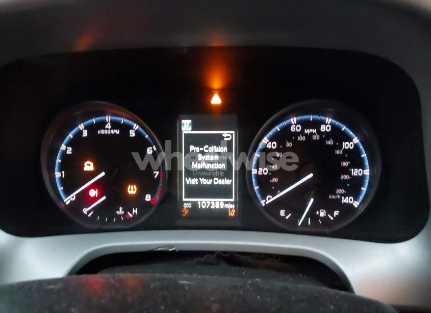 Photo 7 of 2018 Toyota Rav4 XLE (VIN 2T3RFREV0JW704971)