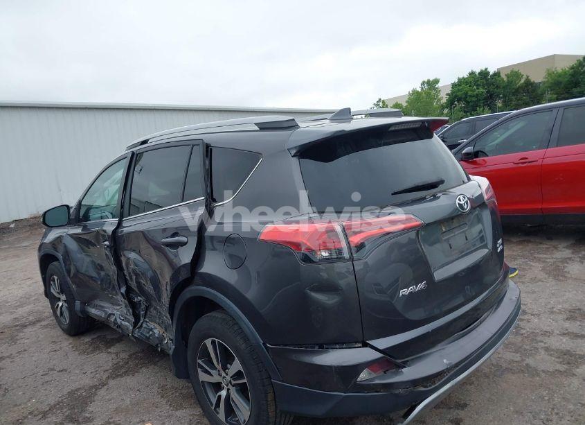 Photo 15 of 2018 Toyota Rav4 ADVENTURE/XLE (VIN 2T3RFREV0JW721415)