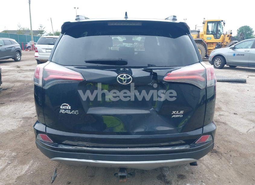 Photo 16 of 2018 Toyota Rav4 XLE (VIN 2T3RFREV0JW750610)