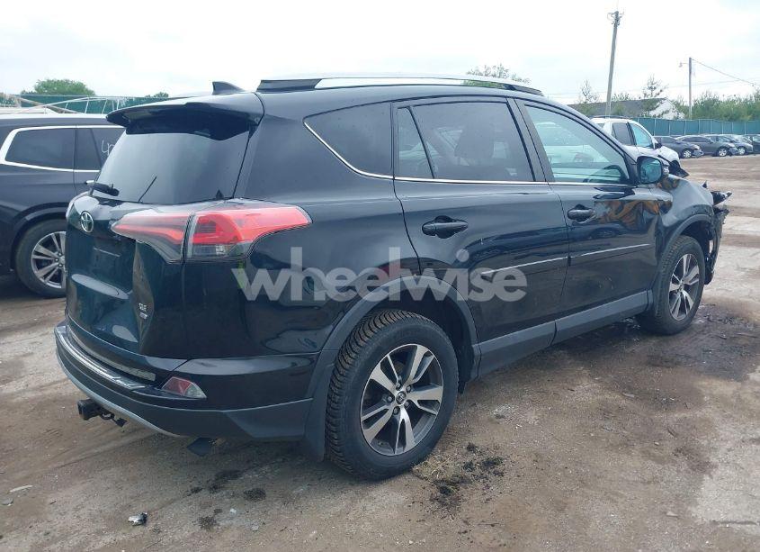 Photo 4 of 2018 Toyota Rav4 XLE (VIN 2T3RFREV0JW750610)