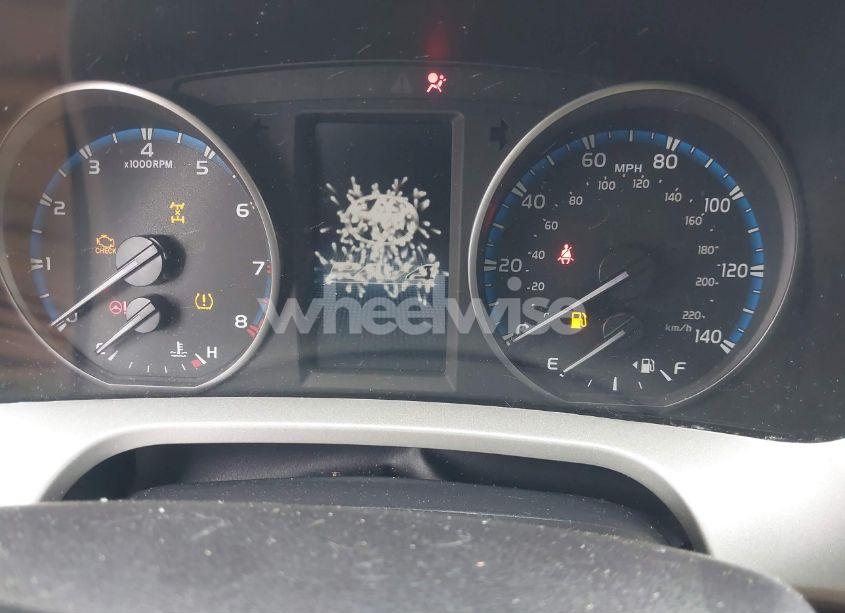 Photo 7 of 2018 Toyota Rav4 ADVENTURE/XLE (VIN 2T3RFREV0JW761820)