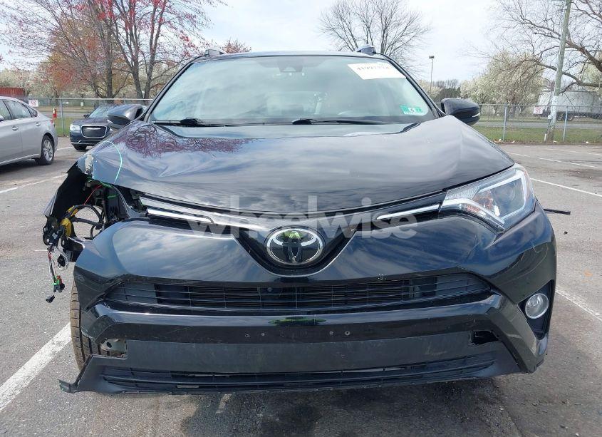 Photo 12 of 2018 Toyota Rav4 XLE (VIN 2T3RFREV0JW786393)