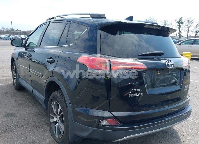 Photo 3 of 2018 Toyota Rav4 XLE (VIN 2T3RFREV0JW786393)