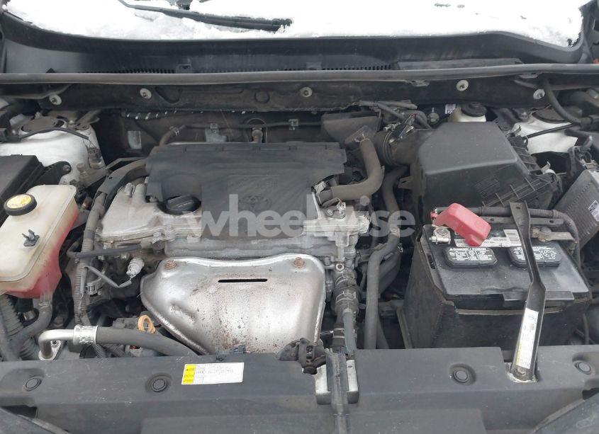 Photo 10 of 2018 Toyota Rav4 XLE (VIN 2T3RFREV0JW802477)