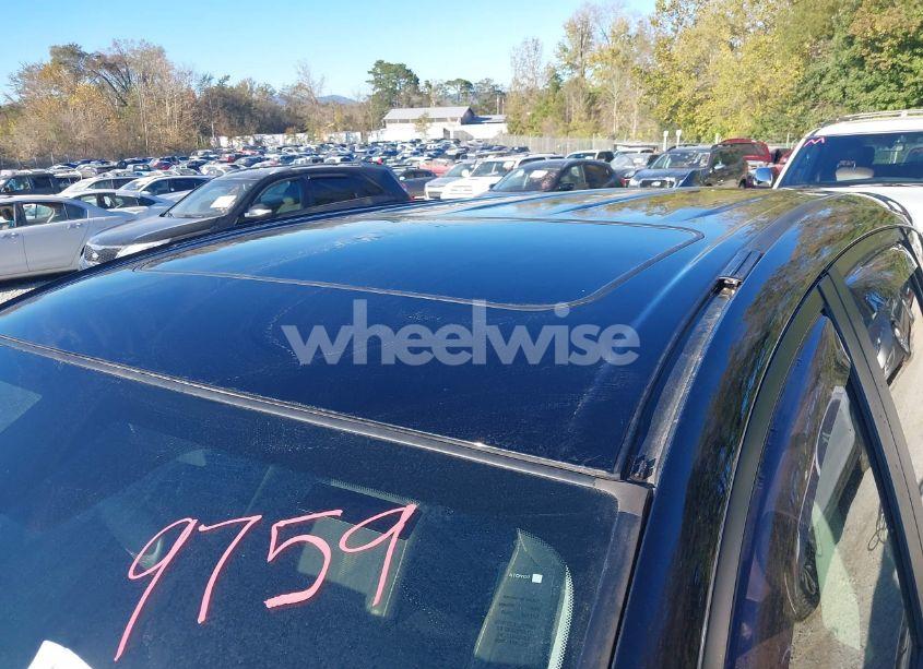 Photo 14 of 2018 Toyota Rav4 XLE (VIN 2T3RFREV0JW852845)