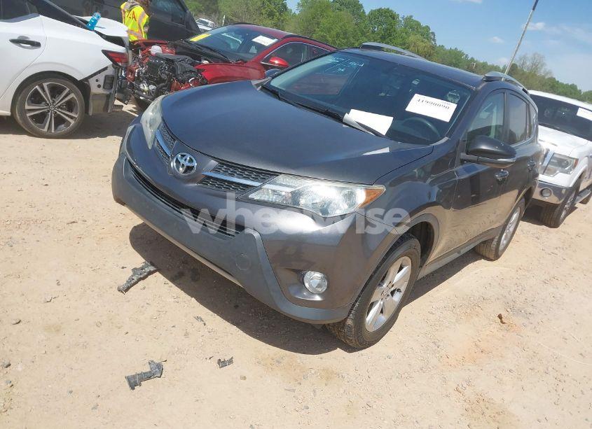 Photo 2 of 2013 Toyota Rav4 XLE (VIN 2T3RFREV1DW017471)