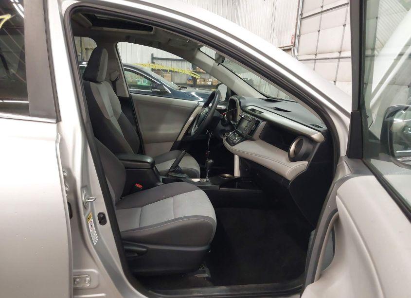 Photo 5 of 2013 Toyota Rav4 XLE (VIN 2T3RFREV1DW019673)