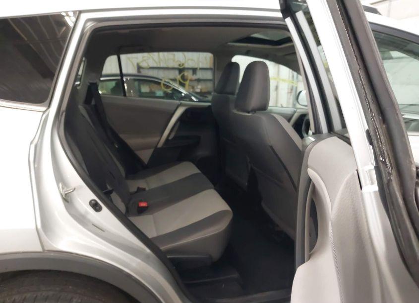 Photo 8 of 2013 Toyota Rav4 XLE (VIN 2T3RFREV1DW019673)