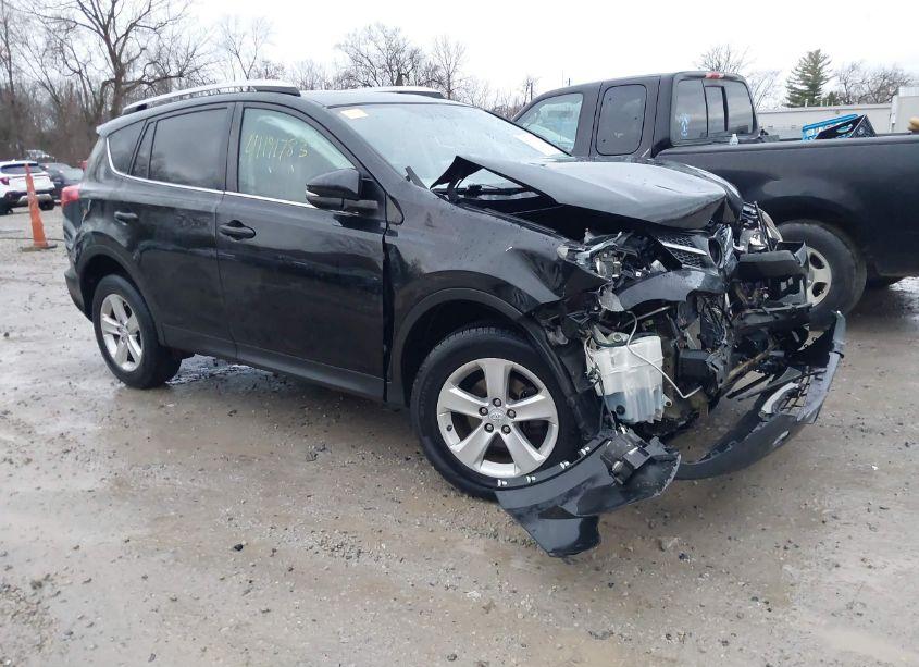 2013 Toyota Rav4 XLE (VIN 2T3RFREV1DW082708) main photo