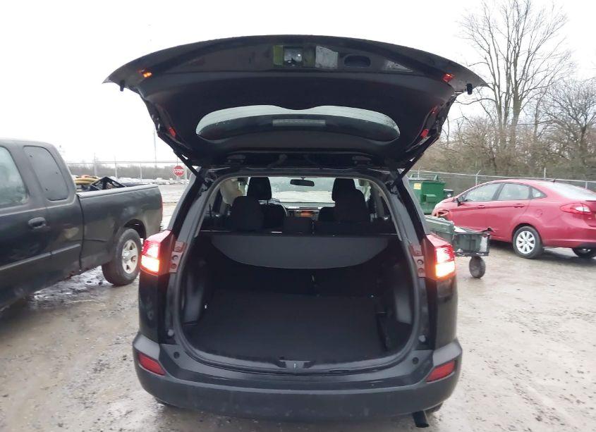 Photo 16 of 2013 Toyota Rav4 XLE (VIN 2T3RFREV1DW082708)