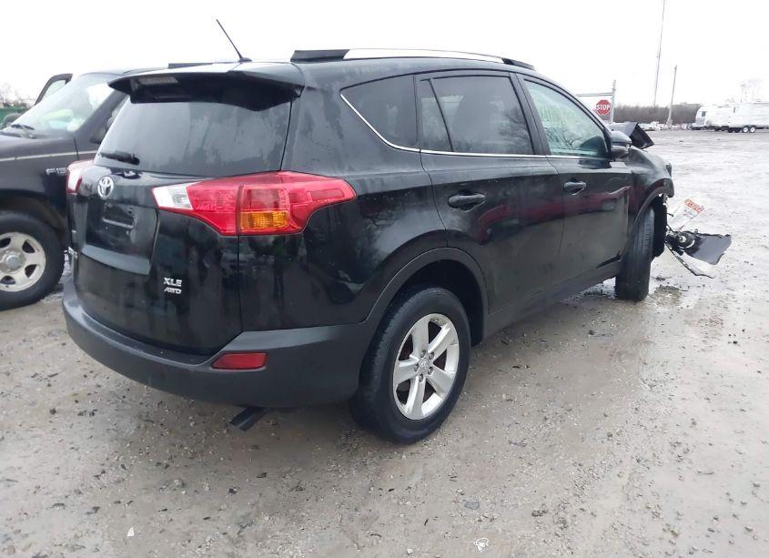 Photo 4 of 2013 Toyota Rav4 XLE (VIN 2T3RFREV1DW082708)