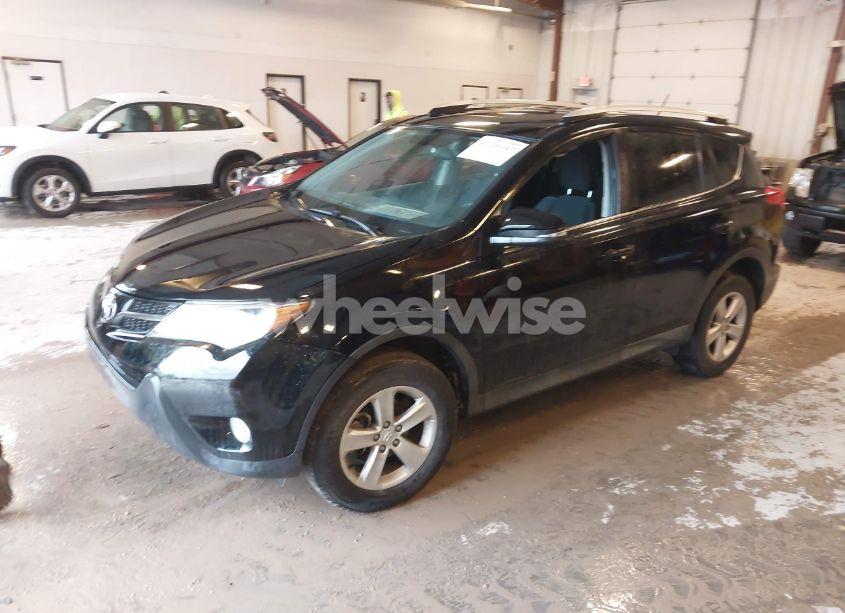 Photo 2 of 2013 Toyota Rav4 XLE (VIN 2T3RFREV1DW109602)