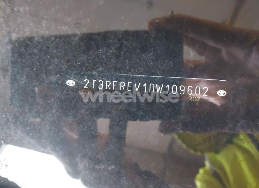 Photo 9 of 2013 Toyota Rav4 XLE (VIN 2T3RFREV1DW109602)