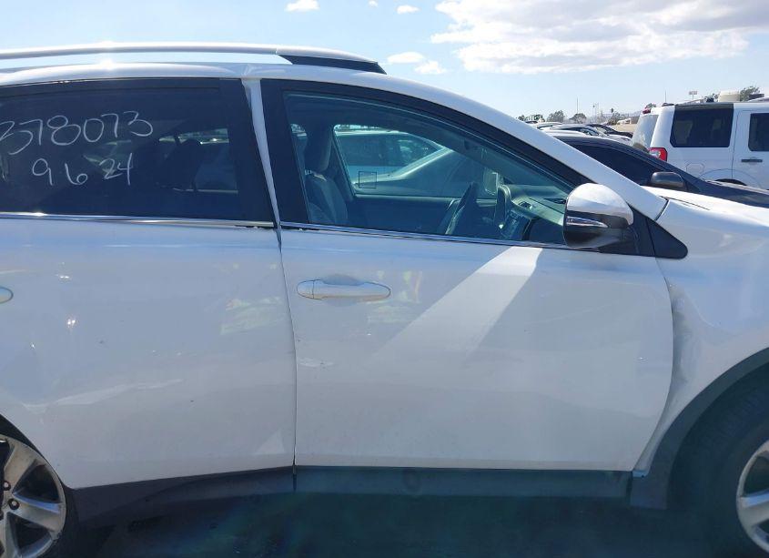 Photo 14 of 2014 Toyota Rav4 XLE (VIN 2T3RFREV1EW125574)