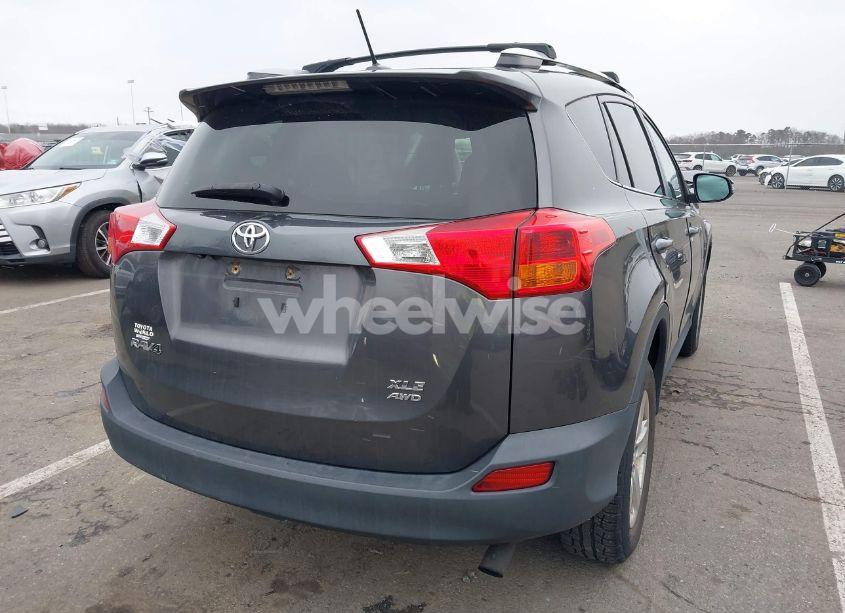 Photo 4 of 2014 Toyota Rav4 XLE (VIN 2T3RFREV1EW140141)