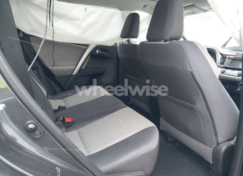 Photo 8 of 2014 Toyota Rav4 XLE (VIN 2T3RFREV1EW140141)