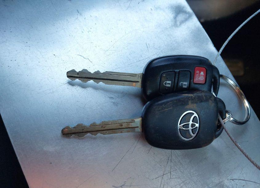 Photo 11 of 2014 Toyota Rav4 XLE (VIN 2T3RFREV1EW164648)