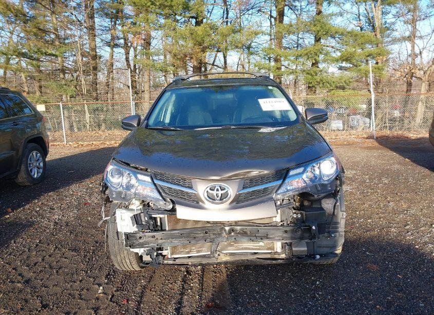 Photo 13 of 2014 Toyota Rav4 XLE (VIN 2T3RFREV1EW164648)