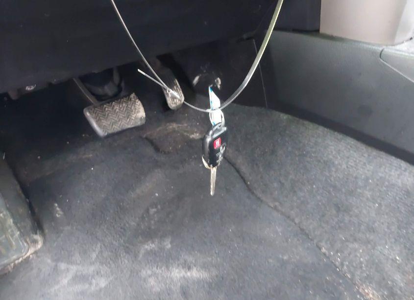 Photo 11 of 2014 Toyota Rav4 XLE (VIN 2T3RFREV1EW174810)