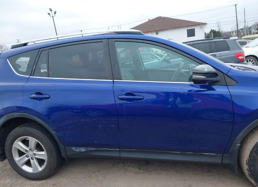 Photo 13 of 2014 Toyota Rav4 XLE (VIN 2T3RFREV1EW190070)