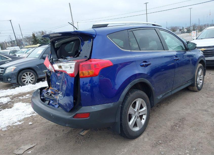 Photo 4 of 2014 Toyota Rav4 XLE (VIN 2T3RFREV1EW190070)