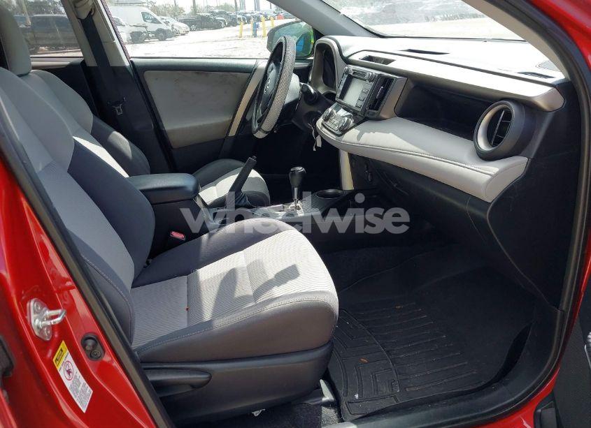 Photo 5 of 2014 Toyota Rav4 XLE (VIN 2T3RFREV1EW196547)