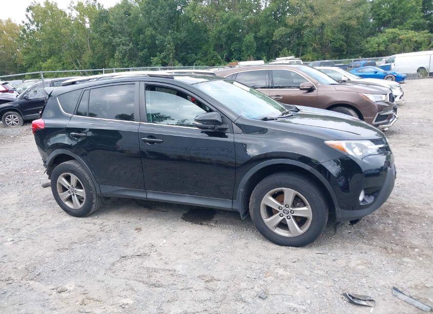 Photo 13 of 2015 Toyota Rav4 XLE (VIN 2T3RFREV1FW377391)