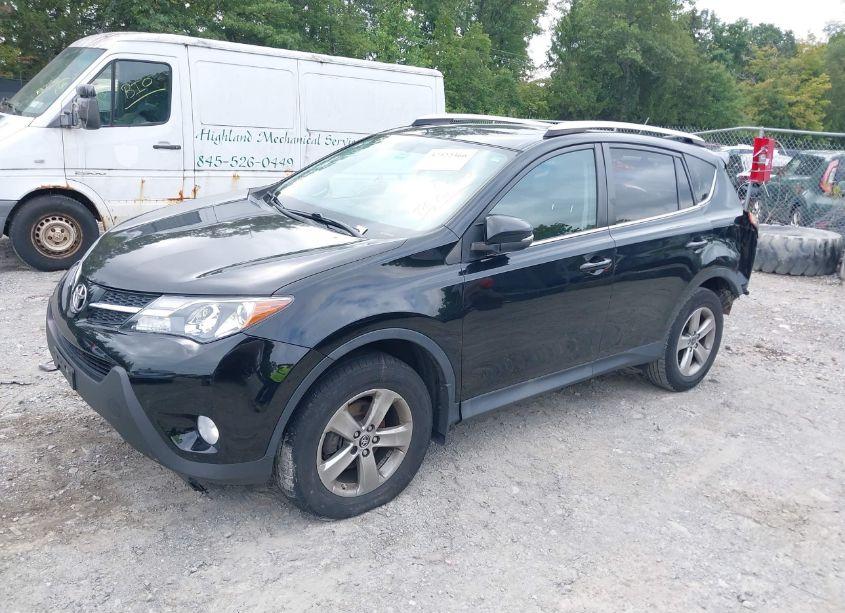 Photo 2 of 2015 Toyota Rav4 XLE (VIN 2T3RFREV1FW377391)
