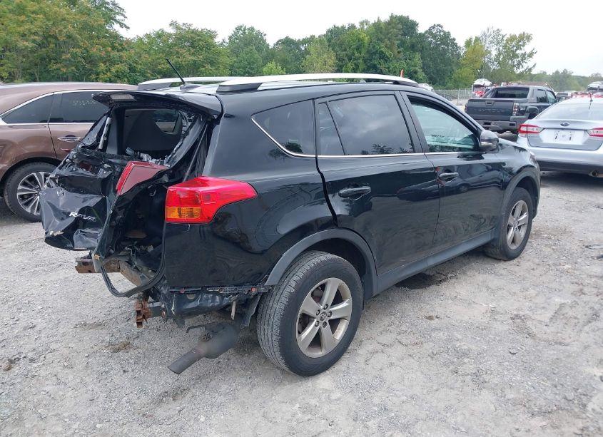 Photo 4 of 2015 Toyota Rav4 XLE (VIN 2T3RFREV1FW377391)