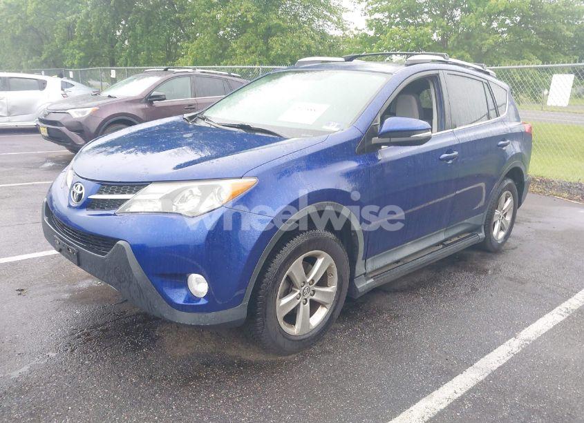 Photo 2 of 2015 Toyota Rav4 XLE (VIN 2T3RFREV1FW383546)