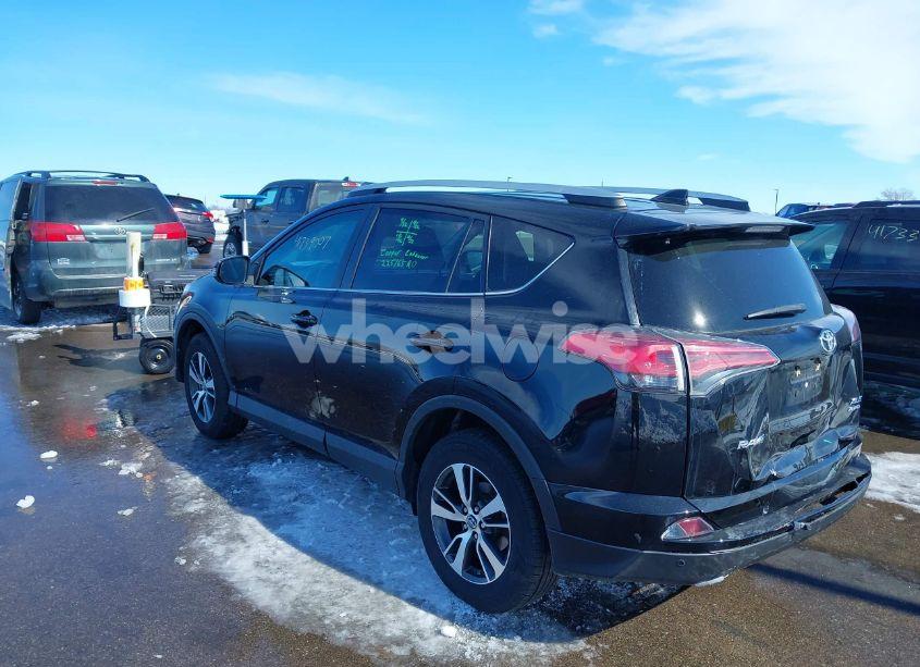 Photo 3 of 2016 Toyota Rav4 XLE (VIN 2T3RFREV1GW410956)
