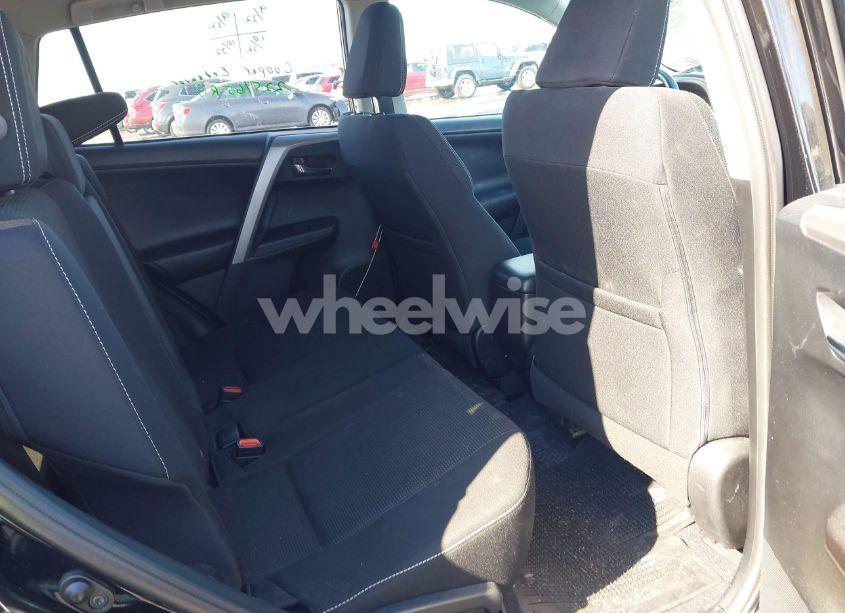 Photo 8 of 2016 Toyota Rav4 XLE (VIN 2T3RFREV1GW410956)