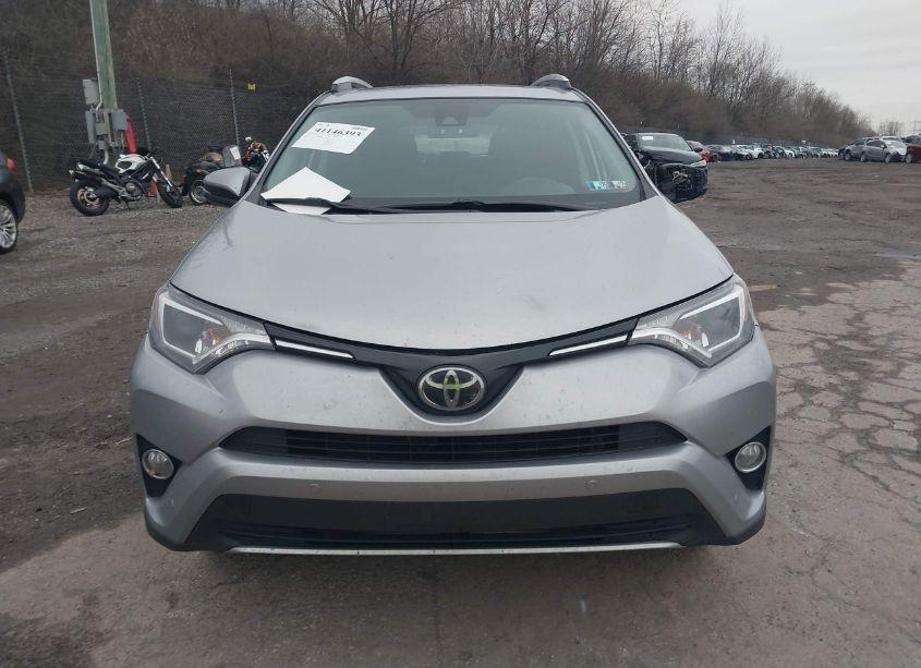 Photo 6 of 2016 Toyota Rav4 XLE (VIN 2T3RFREV1GW484068)