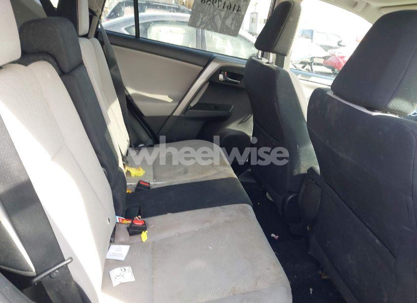 Photo 8 of 2016 Toyota Rav4 XLE (VIN 2T3RFREV1GW512127)