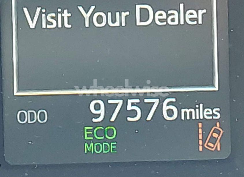 Photo 15 of 2017 Toyota Rav4 XLE (VIN 2T3RFREV1HW561295)