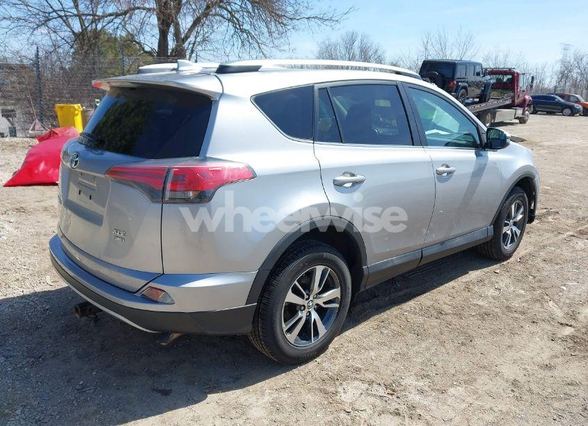 Photo 4 of 2017 Toyota Rav4 XLE (VIN 2T3RFREV1HW561295)