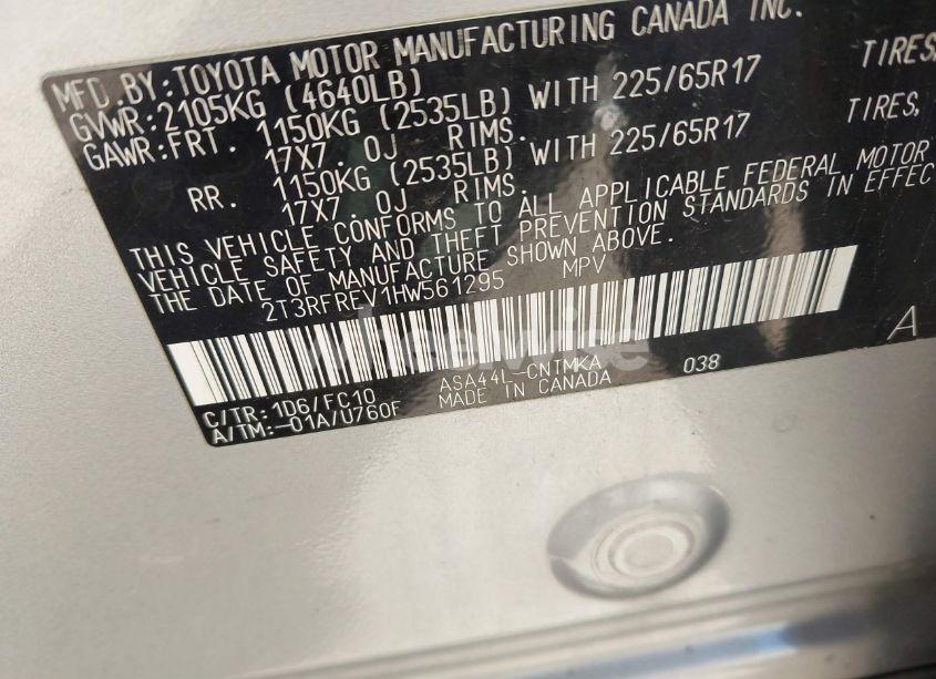 Photo 9 of 2017 Toyota Rav4 XLE (VIN 2T3RFREV1HW561295)