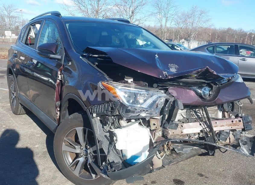 2017 Toyota Rav4 XLE (VIN 2T3RFREV1HW598301) main photo