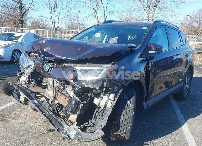 Photo 2 of 2017 Toyota Rav4 XLE (VIN 2T3RFREV1HW598301)