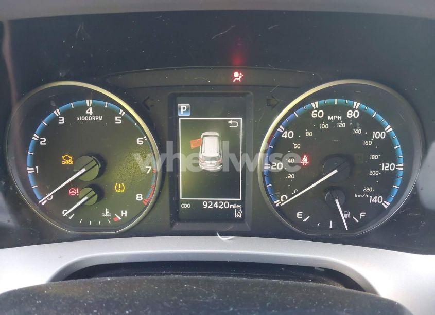 Photo 7 of 2017 Toyota Rav4 XLE (VIN 2T3RFREV1HW598301)