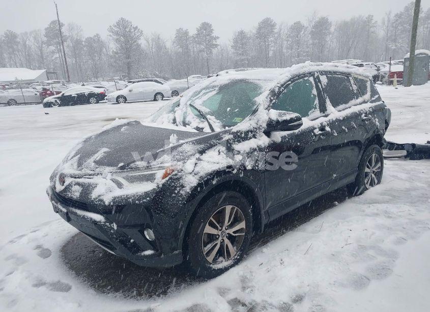 Photo 2 of 2017 Toyota Rav4 XLE (VIN 2T3RFREV1HW607756)