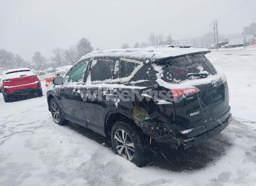 Photo 3 of 2017 Toyota Rav4 XLE (VIN 2T3RFREV1HW607756)