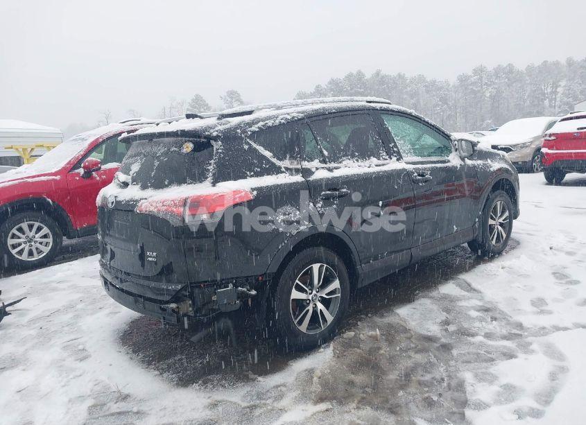 Photo 4 of 2017 Toyota Rav4 XLE (VIN 2T3RFREV1HW607756)