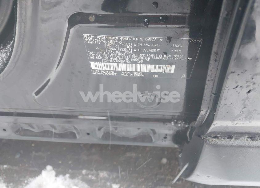 Photo 9 of 2017 Toyota Rav4 XLE (VIN 2T3RFREV1HW607756)