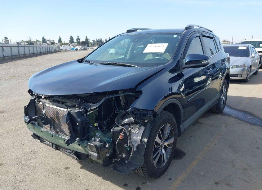 Photo 2 of 2017 Toyota Rav4 XLE (VIN 2T3RFREV1HW613637)