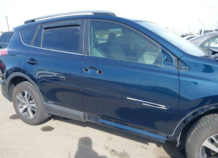 Photo 20 of 2017 Toyota Rav4 XLE (VIN 2T3RFREV1HW613637)