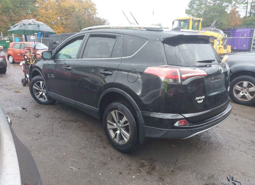 Photo 3 of 2017 Toyota Rav4 XLE (VIN 2T3RFREV1HW692422)